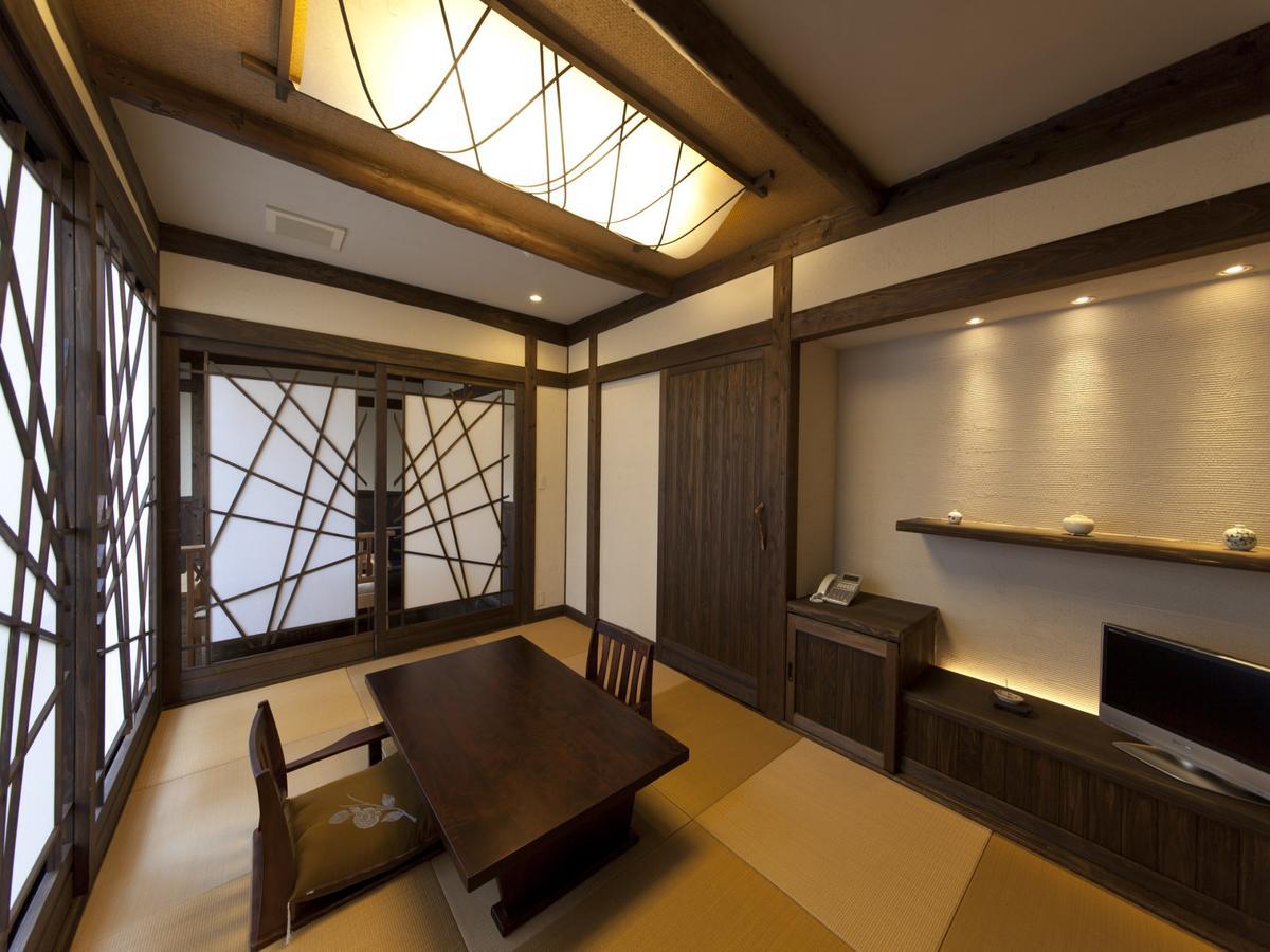 Hotel Gokuraku Onsen Takumi No Yado Takaharu Exteriér fotografie