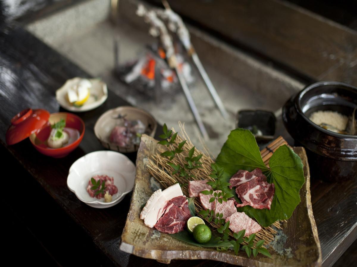 Hotel Gokuraku Onsen Takumi No Yado Takaharu Exteriér fotografie